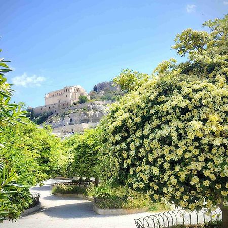 Casa Sicilia - Riviera Sicily Beach Guest House Donnalucata  Bagian luar foto